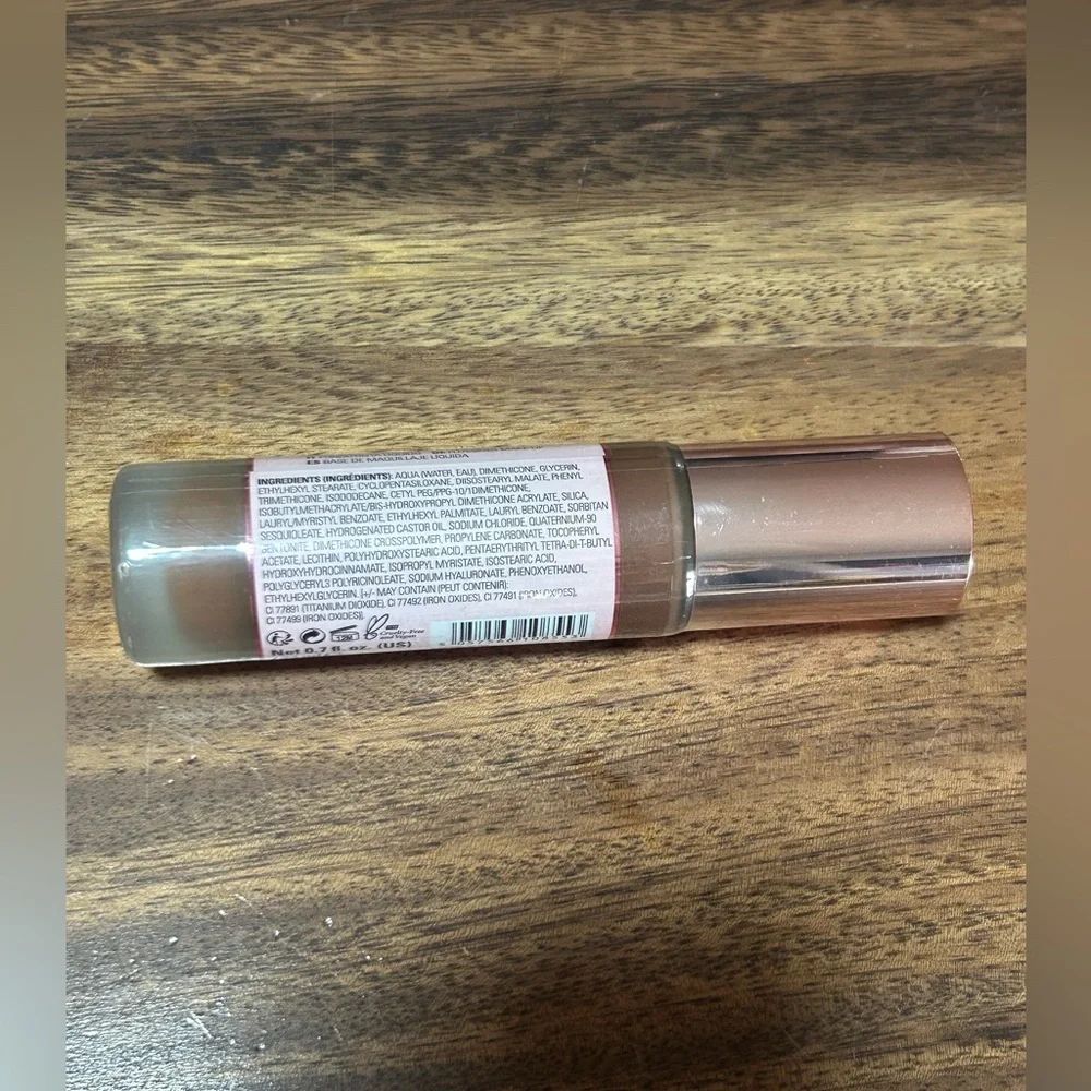Revolution Conceal & Hydrate Foundation - F14